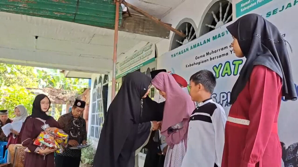 Idul Yatama Yamas 1447 H - Penyerahan Bingkisan 2