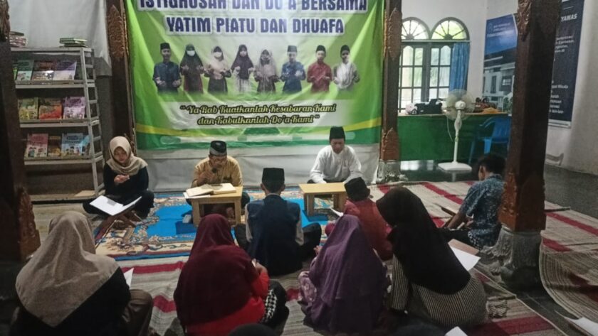 Pengajian YAMAS Peduli bersama anak-anak yatim